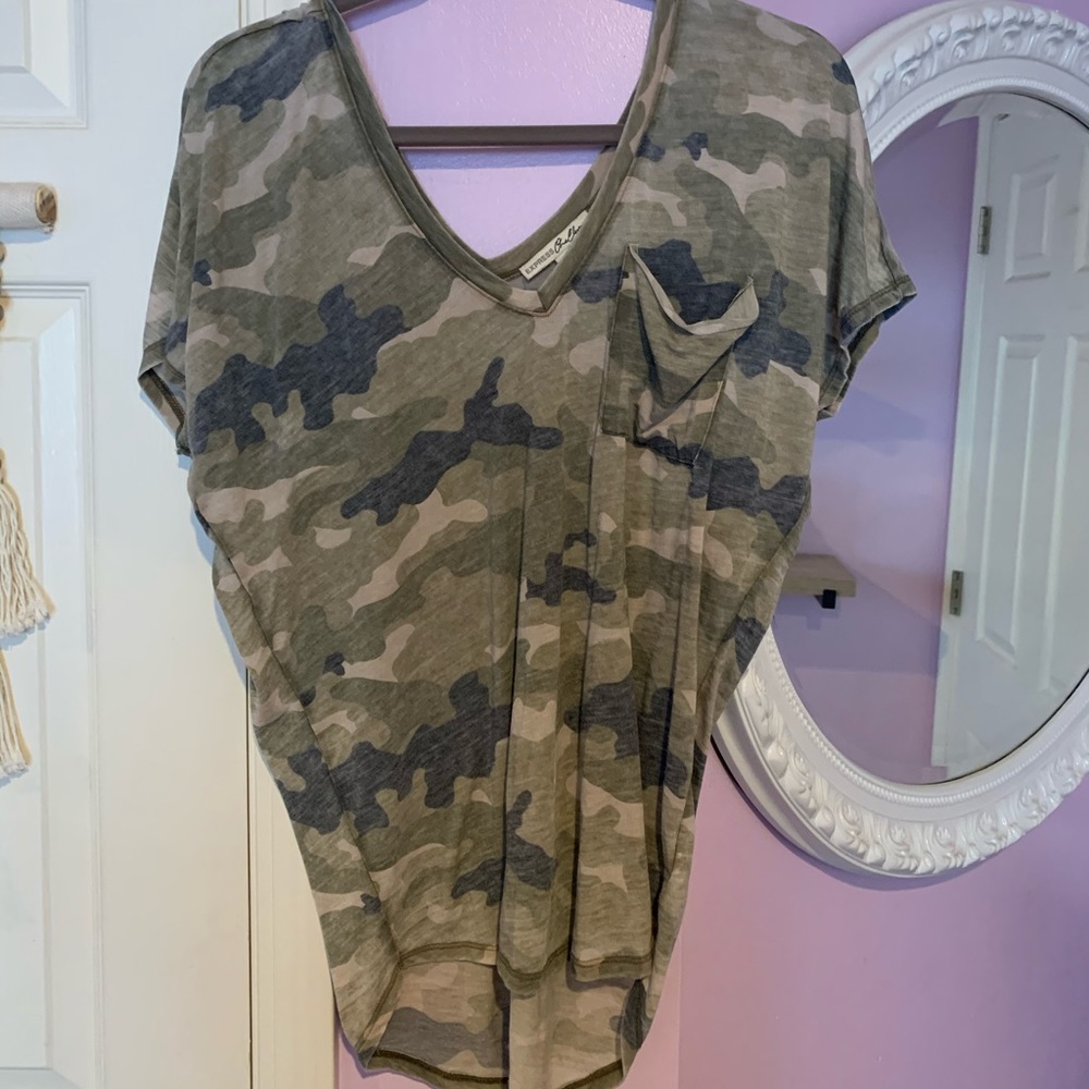 Express Oversized camo print t-shirt- size XS